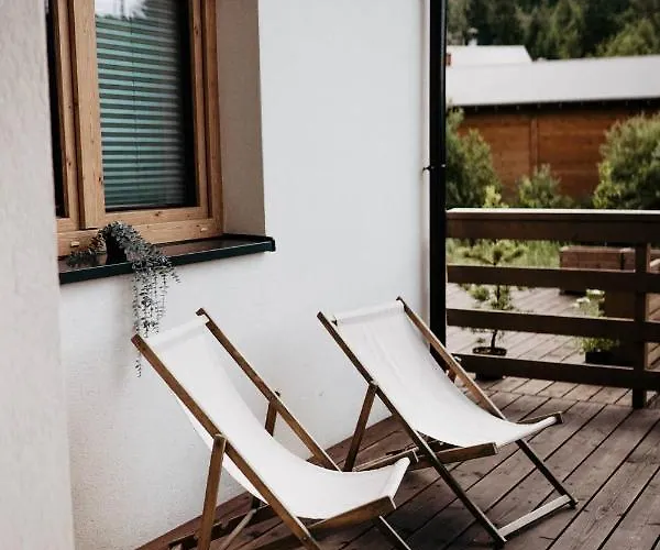 Pod Szarowym Lasem *